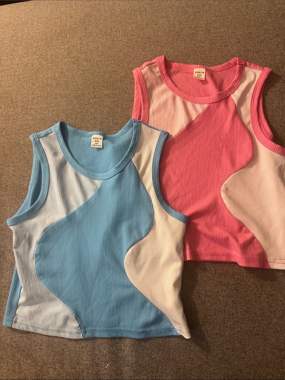 5/$15- SHEIN Kids Colorblock Ribbed Tank Tops in Blue & Pink